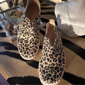 ISLE JACOBSON SZ 7 ladies